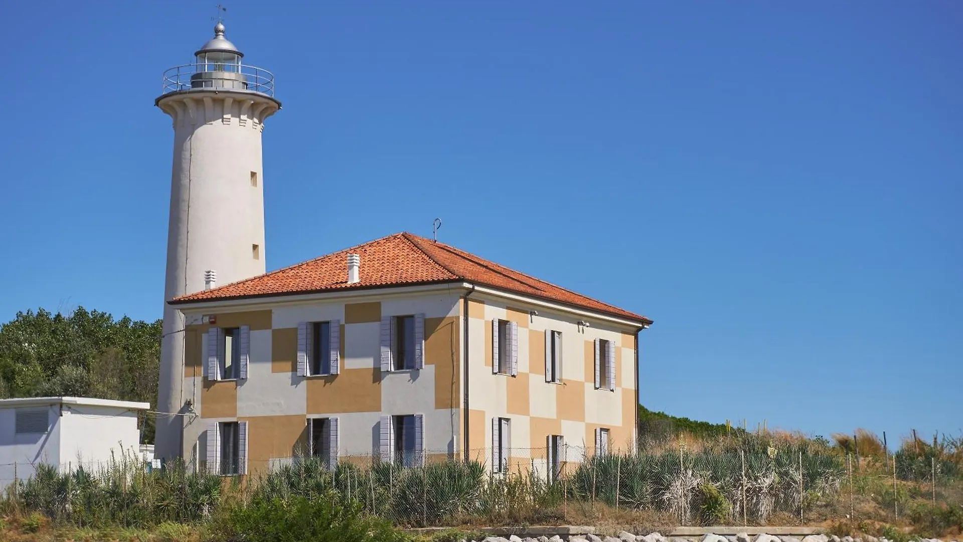 Graceful Flat With Big Balcony - Beahost Apartment Bibione Italy